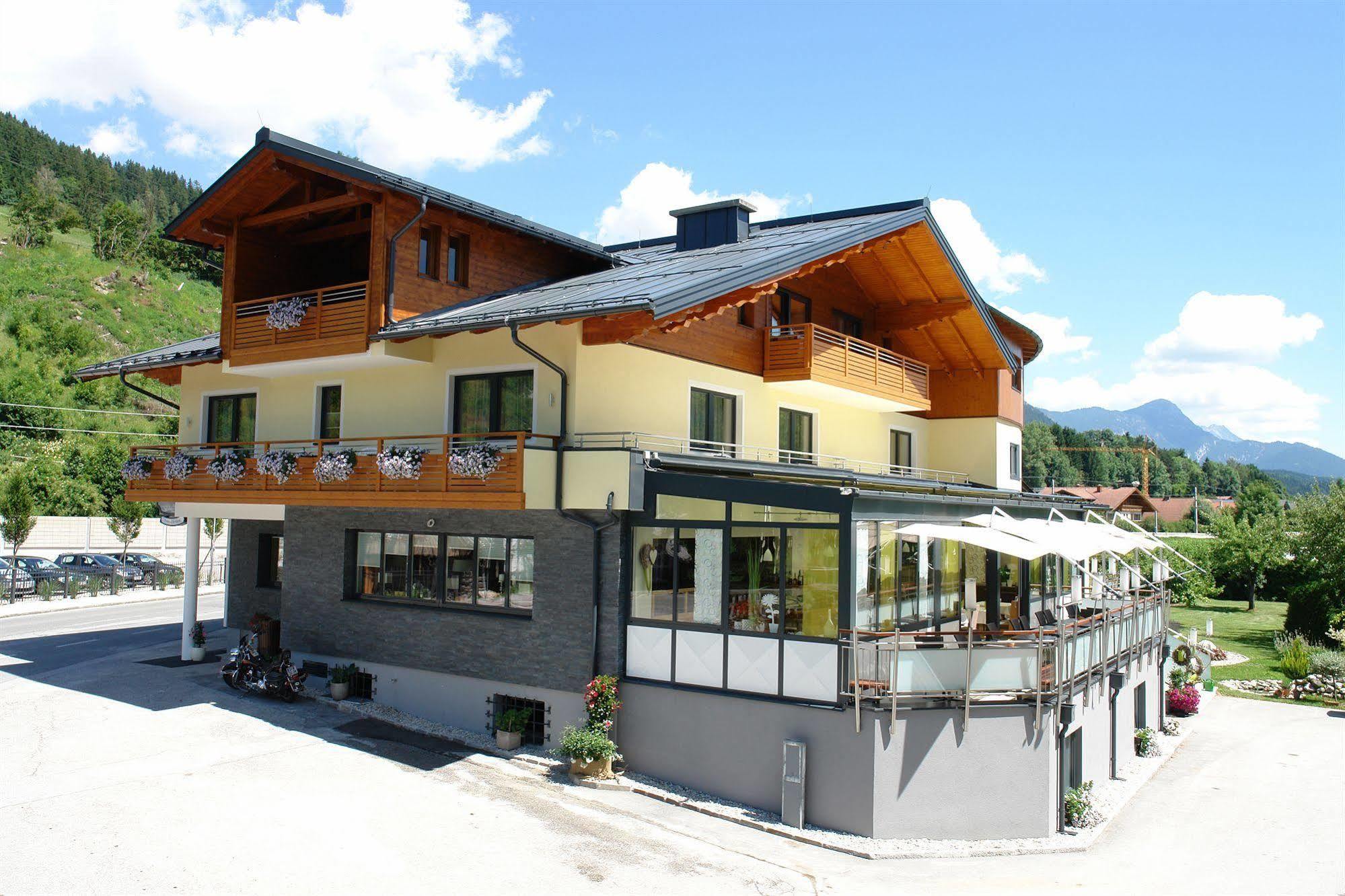 Zirngast Hotel 3*
